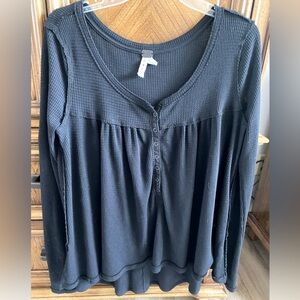 Free People black top. Great condition.